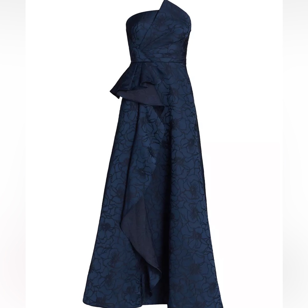 Monique Lhuillier Floral Jacquard Ballgown in “Blue Sea.”